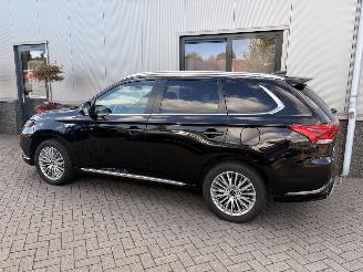 Mitsubishi Outlander 2.4 PHEV S-Edition picture 11