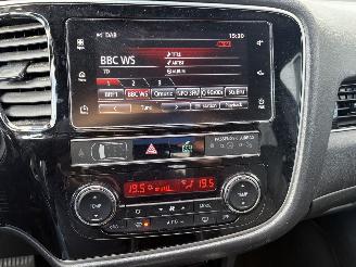 Mitsubishi Outlander 2.4 PHEV S-Edition picture 19