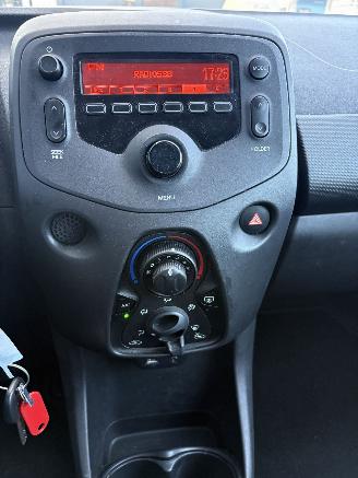 Toyota Aygo 1.0 VVT-i 5drs picture 31