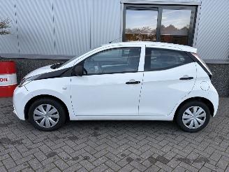 Toyota Aygo 1.0 VVT-i 5drs picture 8