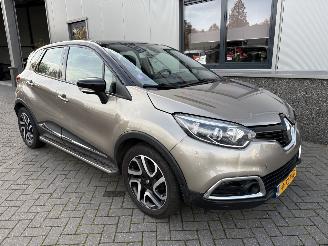 Damaged car Renault Captur 0.9 TCe Dynamique 2014/3