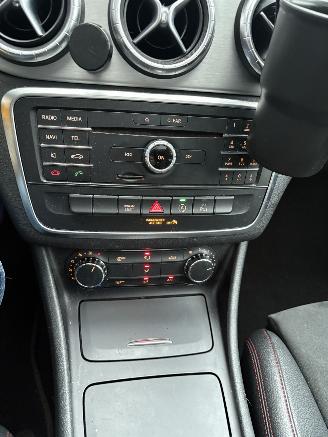 Mercedes Cla-klasse 180 Ambition AMG Automaat picture 18