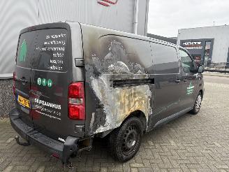 Peugeot Expert 231L 2.0 BlueHDI 120 Premium picture 33