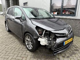 skadebil auto Toyota Verso 1.8 VVT-i Business Top 5 Edition Automaat 2015/1