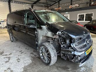 Mercedes V-klasse 250D Extra Lang Avantgarde picture 13