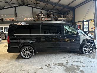 Mercedes V-klasse 250D Extra Lang Avantgarde picture 3