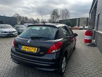 Peugeot 207 1.4 VTi Access picture 22