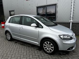 Volkswagen Golf 2.0 FSI Automaat picture 2