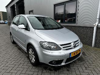 Volkswagen Golf 2.0 FSI Automaat picture 3