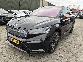 Skoda Enyaq 80 Founders Edition Black picture 35