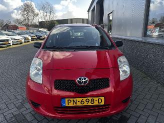 Toyota Yaris 1.0 VVTI Idols picture 19