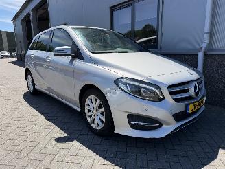 Unfallwagen Mercedes B-klasse 180 d Ambition 2016/7