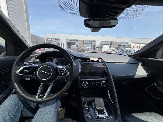 Jaguar E-Pace 1.5 P300e AWD R-Dynamic HSE picture 9