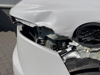Jaguar E-Pace 1.5 P300e AWD R-Dynamic HSE picture 24