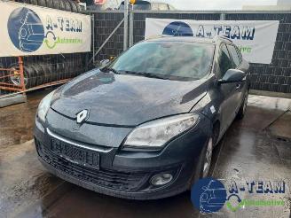 demontáž osobní automobily Renault Mégane Megane III Grandtour (KZ), Combi 5-drs, 2008 / 2016 1.5 dCi 110 2013/6