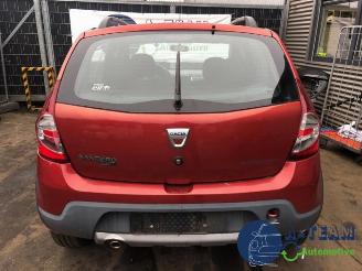 Dacia Sandero Sandero I (BS), Hatchback, 2008 / 2013 1.6 picture 2