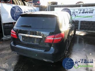 Coche siniestrado Mercedes B-klasse B (W246), Hatchback, 2011 / 2018 1.6 B-180 BlueEFFICIENCY Turbo 16V 2018/11
