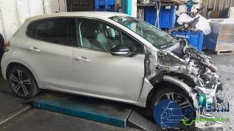 Peugeot 208 208 I (CA/CC/CK/CL), Hatchback, 2012 / 2019 1.2 12V e-THP PureTech 110 picture 7