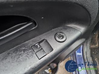 Kia Venga Venga, MPV, 2010 / 2019 1.4 CVVT 16V picture 22