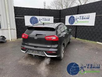 Coche siniestrado Kia Niro Niro I (DE), SUV, 2016 / 2022 1.6 GDI Hybrid 2017/11