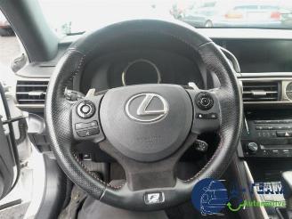 Lexus IS IS (E3), Sedan, 2013 300h 2.5 16V picture 18