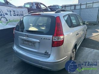 Hyundai I-30 i30 Crosswagon (WWH), Combi, 2007 / 2012 1.4 CVVT 16V picture 13