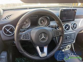Mercedes GLA GLA (156.9), SUV, 2013 / 2019 1.6 180 16V picture 20