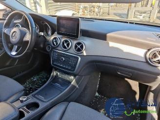 Mercedes GLA GLA (156.9), SUV, 2013 / 2019 1.6 180 16V picture 22