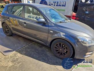 Kia Cee d Cee'd (EDB5), Hatchback 5-drs, 2006 / 2012 1.4 CVVT 16V picture 5