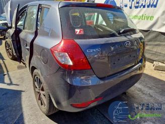 Kia Cee d Cee'd (EDB5), Hatchback 5-drs, 2006 / 2012 1.4 CVVT 16V picture 11