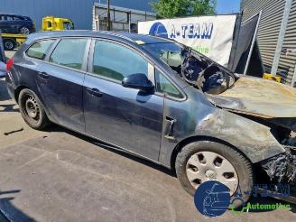 Opel Astra Astra J Sports Tourer (PD8/PE8/PF8), Combi, 2010 / 2015 1.4 Turbo 16V picture 8