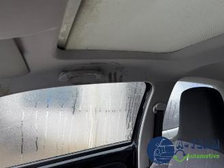 Volkswagen Up! Up! (121), Hatchback, 2011 1.0 12V 75 picture 24