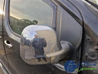 Peugeot Expert Expert (V1/VA/VB/VE/VF/VT/VY), Van, 2016 2.0 Blue HDi 180 16V picture 24