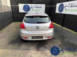 Kia Pro cee d Pro cee'd (EDB3), Hatchback 3-drs, 2008 / 2012 1.4 CVVT 16V picture 2