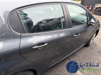 Peugeot 208 208 I (CA/CC/CK/CL), Hatchback, 2012 / 2019 1.2 Vti 12V PureTech 82 picture 30