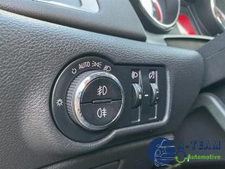 Opel Astra Astra J (PC6/PD6/PE6/PF6), Hatchback 5-drs, 2009 / 2015 1.4 Turbo 16V picture 31