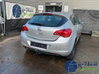  Opel Astra Astra J (PC6/PD6/PE6/PF6), Hatchback 5-drs, 2009 / 2015 1.4 Turbo 16V 2011/2