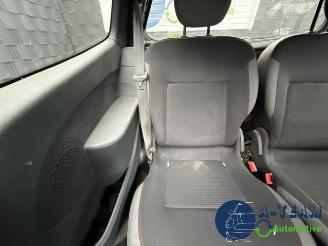 Renault Twingo Twingo II (CN), Hatchback 3-drs, 2007 / 2014 1.2 16V picture 27