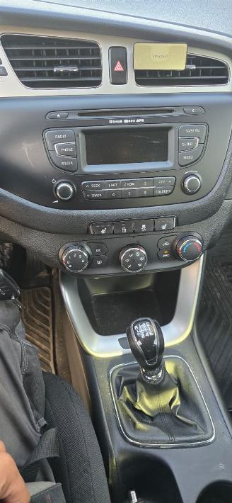 Kia Cee d 3dr weinig schade picture 8