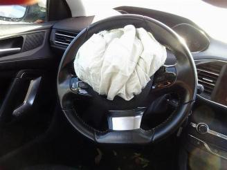 Peugeot 308  picture 32