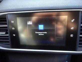 Peugeot 308  picture 12