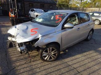 Peugeot 308  picture 2