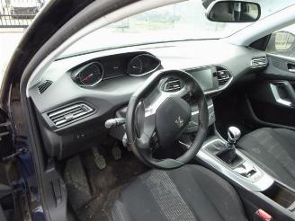 Peugeot 308 308 SW (L4/L9/LC/LJ/LR), Combi 5-drs, 2014 / 2021 1.2 12V e-THP picture 13