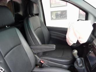 Mercedes Vito Vito (639.7), Bus, 2003 / 2015 2.2 116 CDI 16V Euro 5 picture 9