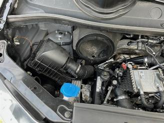 Volkswagen Crafter 35 2.0 TDI L4H3 Highline picture 9