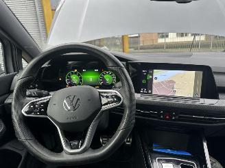 Volkswagen Golf 1.5 eTSI R-Line Business picture 14