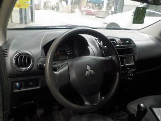 Mitsubishi Space-star Space Star Hatchback 1.0 12V Mivec AS&G (3A90) [51kW]  (05-2012/...) picture 5