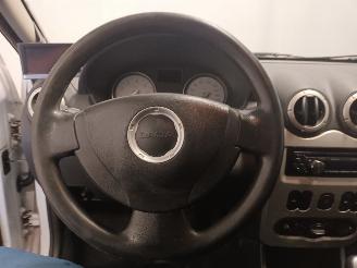 Dacia Sandero Sandero (BS) Hatchback 1.2 16V (D4F-F732) [55kW]  (11-2008/12-2012) picture 13