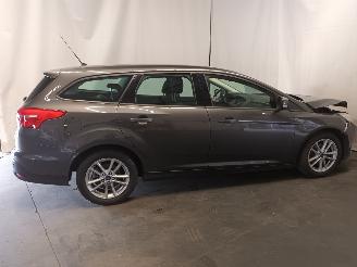 Ford Focus Focus 3 Wagon Combi 1.0 Ti-VCT EcoBoost 12V 125 (M1DD) [92kW]  (02-201=
2/05-2018) picture 7