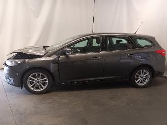 Ford Focus Focus 3 Wagon Combi 1.0 Ti-VCT EcoBoost 12V 125 (M1DD) [92kW]  (02-201=
2/05-2018) picture 4